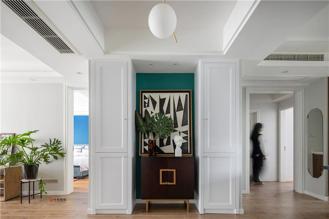 进门玄关应该怎么装修，